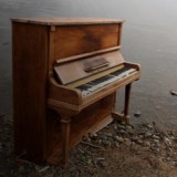 piano liten